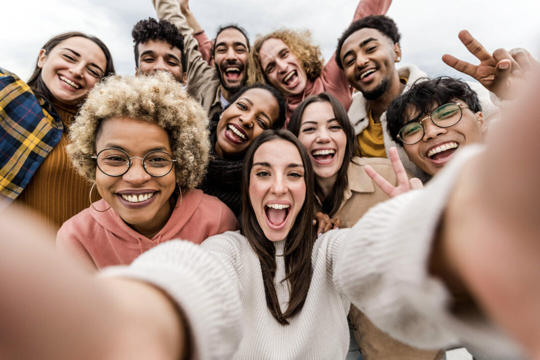 en grupp människor som tar selfie.Det finns mycket hjälp och tröst att få i diabetescommunityn