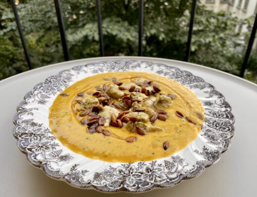 Squash- och pumpasoppa med äpple