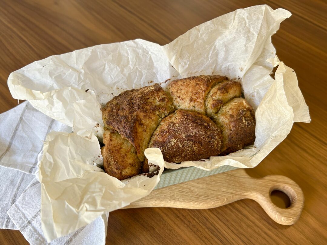 Monkey bread med pesto och parmesan